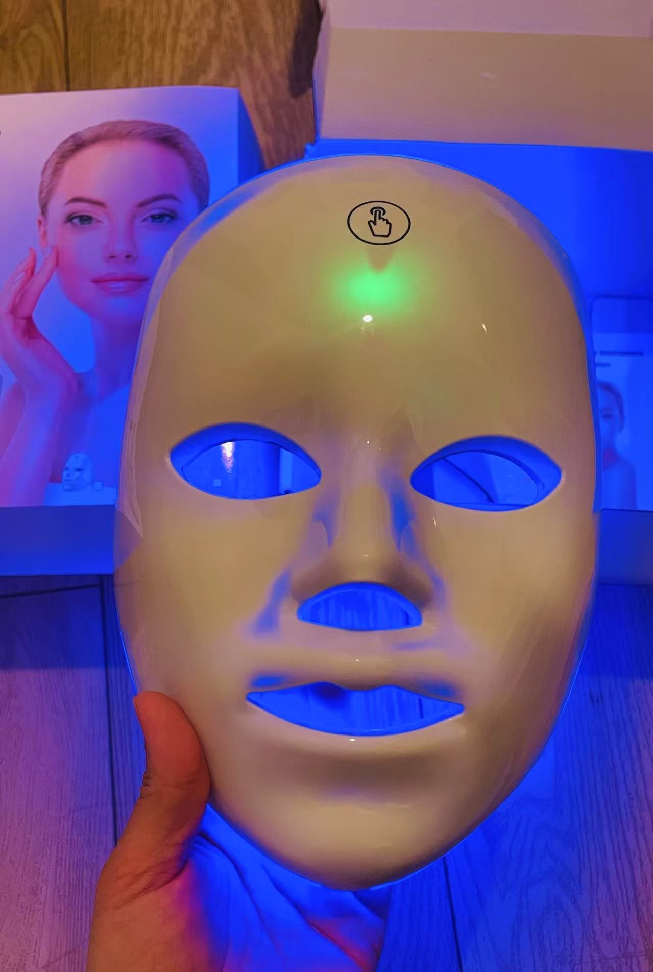 New in box 7 Color Led Face Mask
