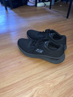 Skechers cooled arch fit 