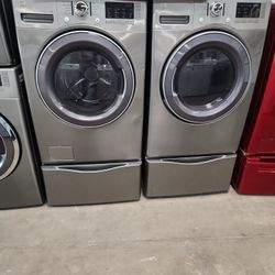 Kenmore Heavy Duty Front Load Washer Dryer Set 