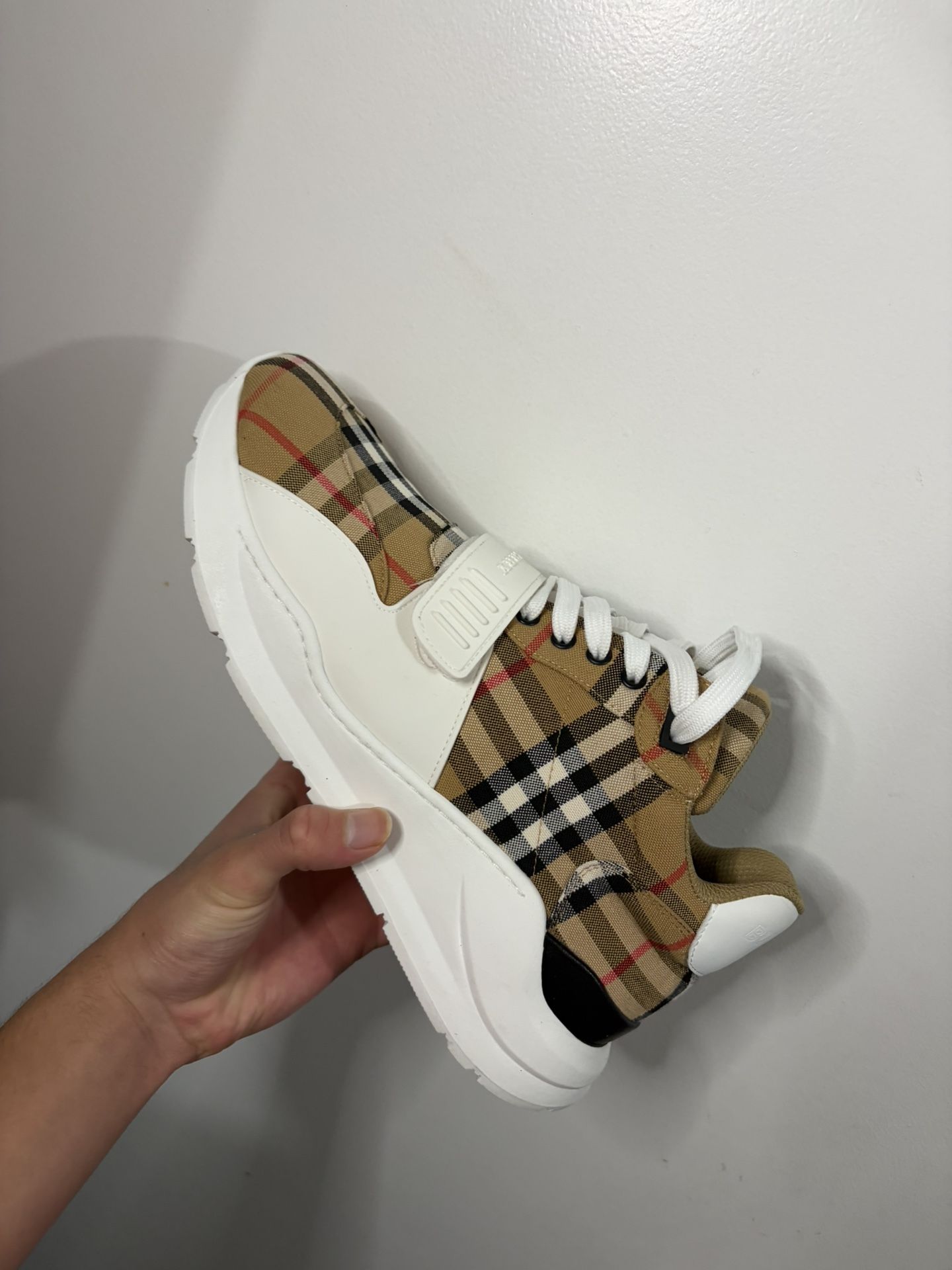 Burberry shoe