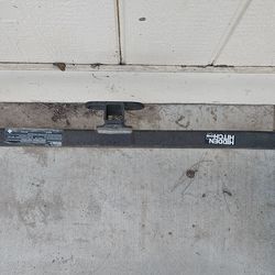 Small tow hitch