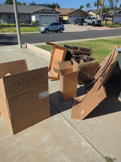 Free clean moving boxes