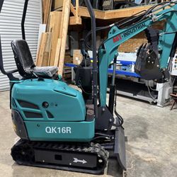 2025 Mini Excavator AGT Q15R