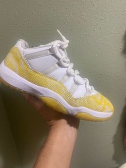 Air Jordan 11 Retro Low Yellow Snakeskin, Women’s,Size 9.5 men’s SZ 8