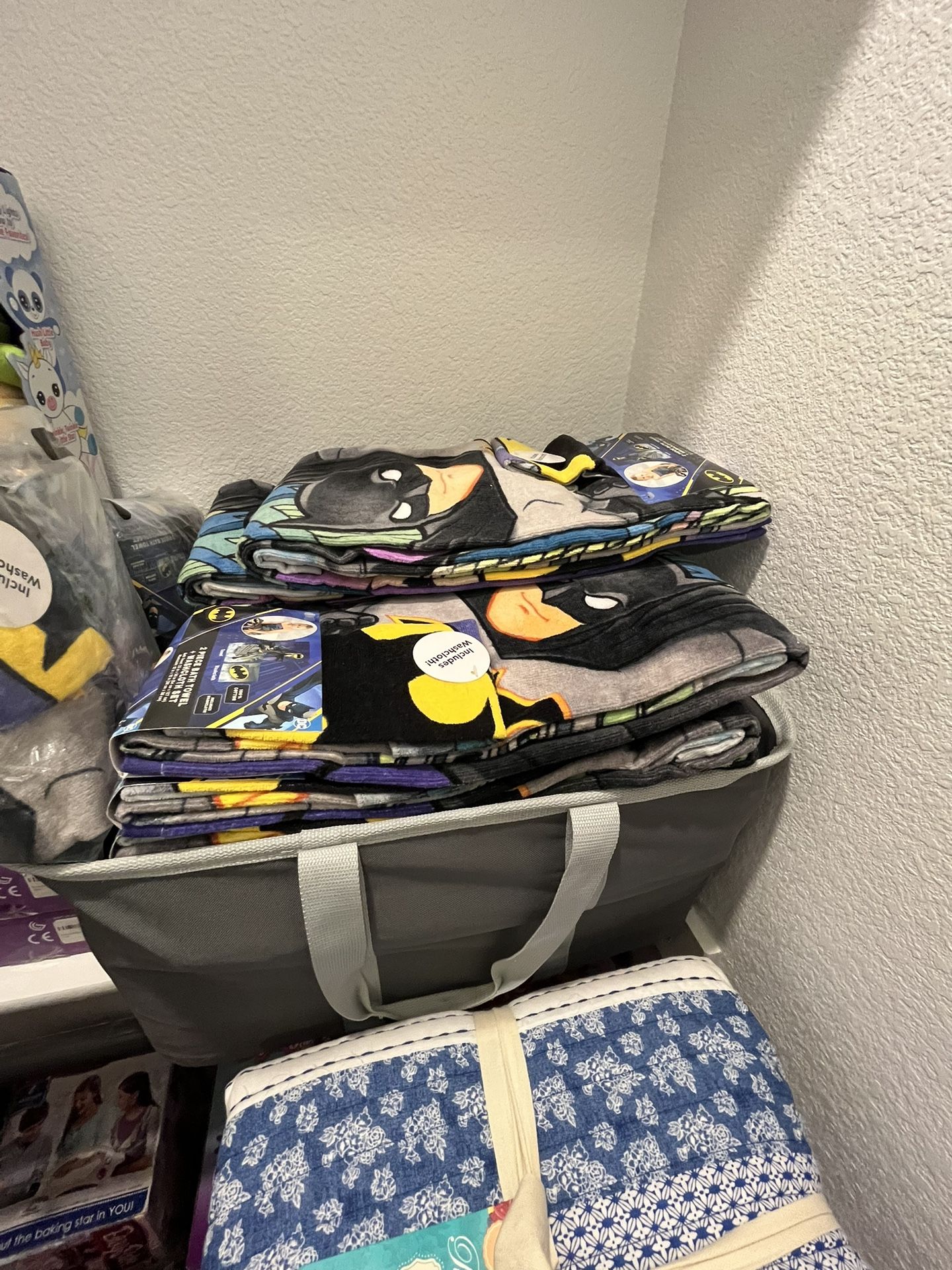 Batman Towel With Washable Cloth 