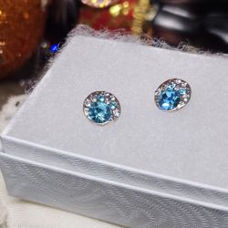 10kt White Gold Pltd Swarovski Crystal's Stud Earrings 