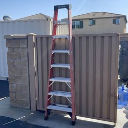 Werner 8’ fiberglass ladder