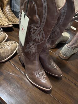 Women’s boots