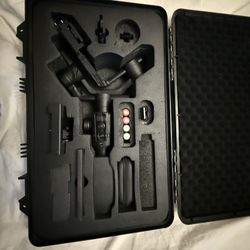 🔥 Camera 🎥 stabilization kit MOZA Air 2 Pro Gimbal Kit w/ Hard Case & Extras! 🔥