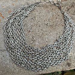 Necklace 4.5 " center choker style free