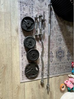 Weights and bars standard for 1”.View the comment below regarding the price and condition.