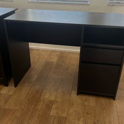 Free- 2 desks 