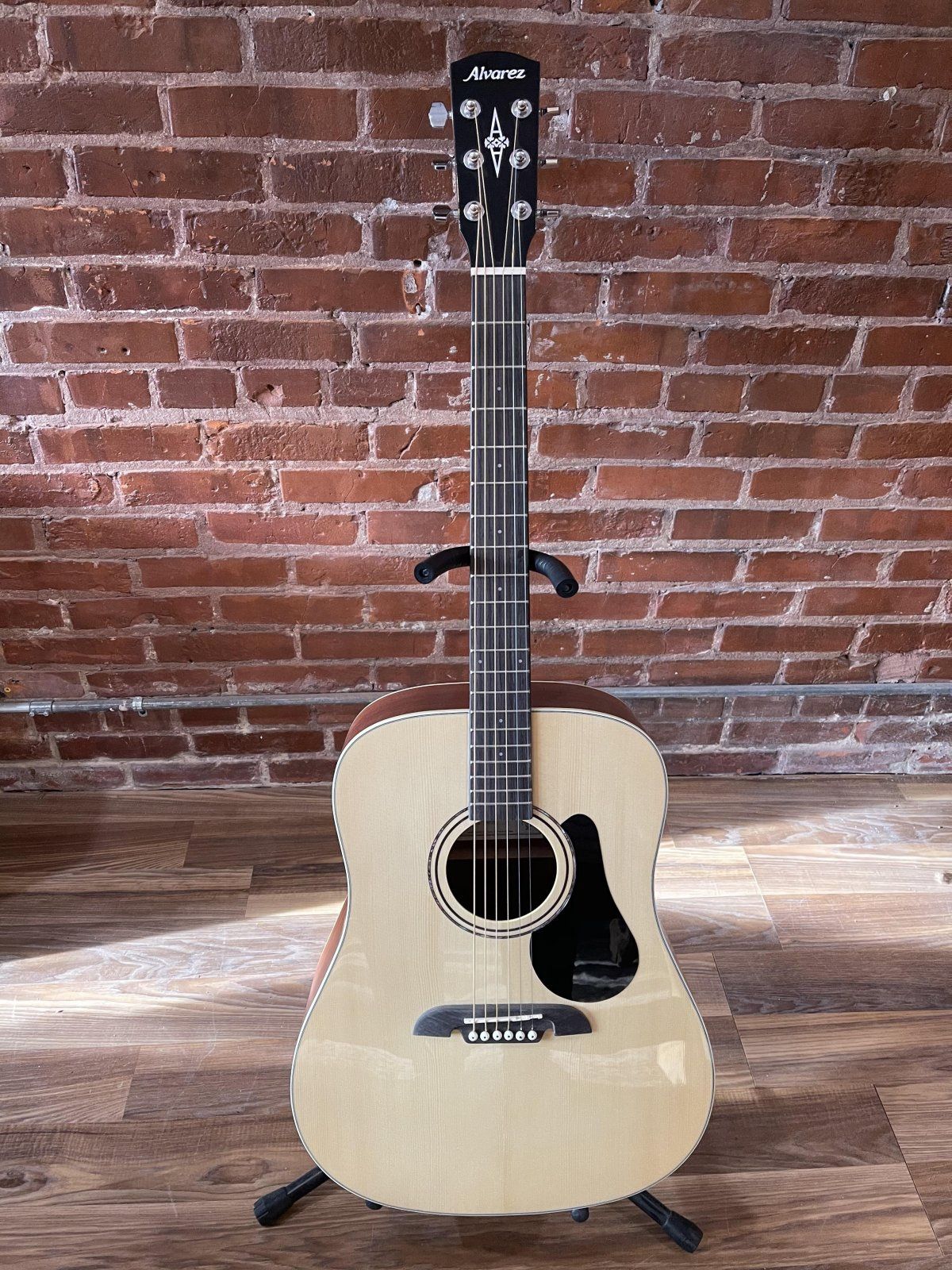 Alvarez Acoustic Guitar