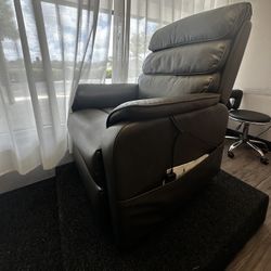 Base And Couch For Sale For Lash artist! 