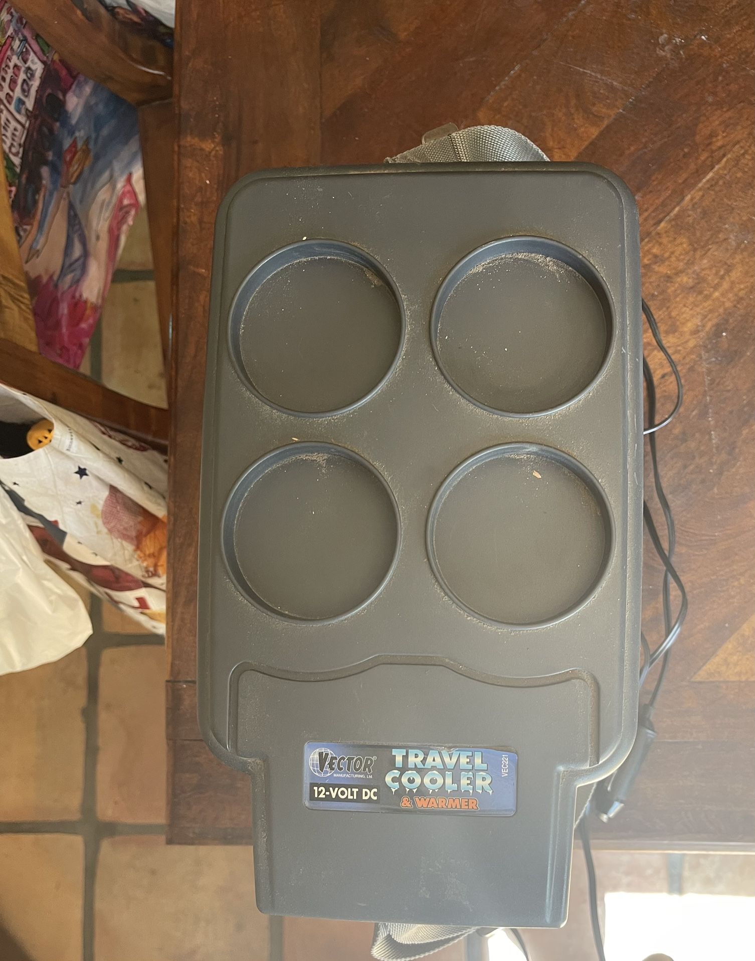 VECTOR 12V DC TRAVEL COOLER AND WARMER