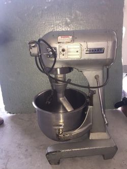 Hobart 20 qrt mixer