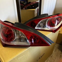 Hyundai Genesis Coupe Tail Lights