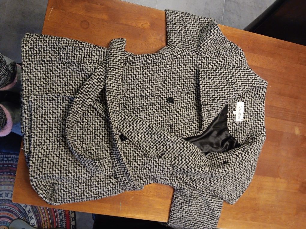 Nice  Wool Polyester Button Up Coat  & Accessories
