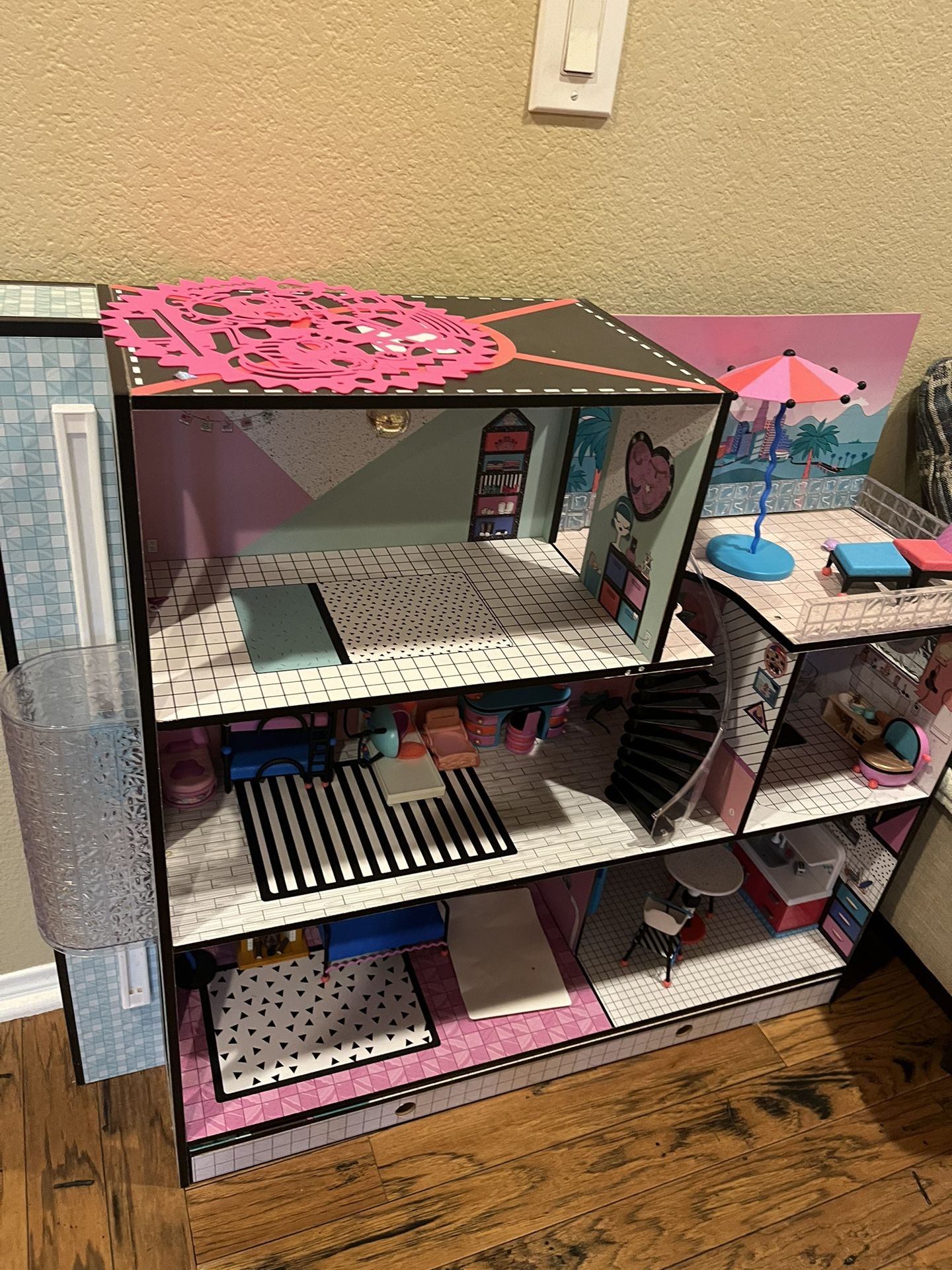 LOL Doll House