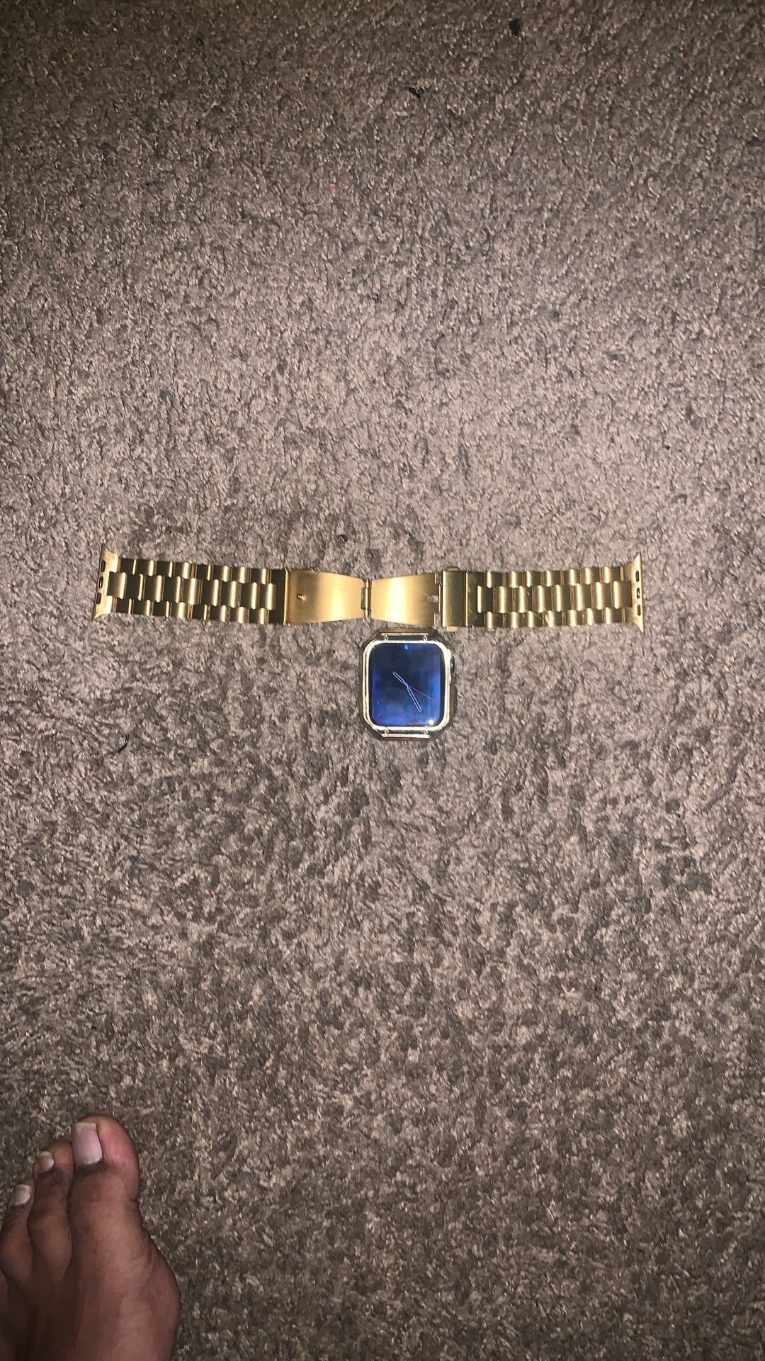 44MM Apple Watch w/ Gold Band And Gold Case