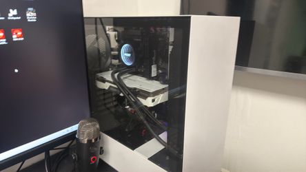 Gaming pc set up