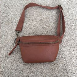 Universal Thread Crossbody bag