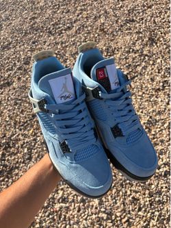 Air Jordan 4s UNC‘s