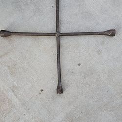 Vintage 4-way Lug Wrench Used Good Condition 