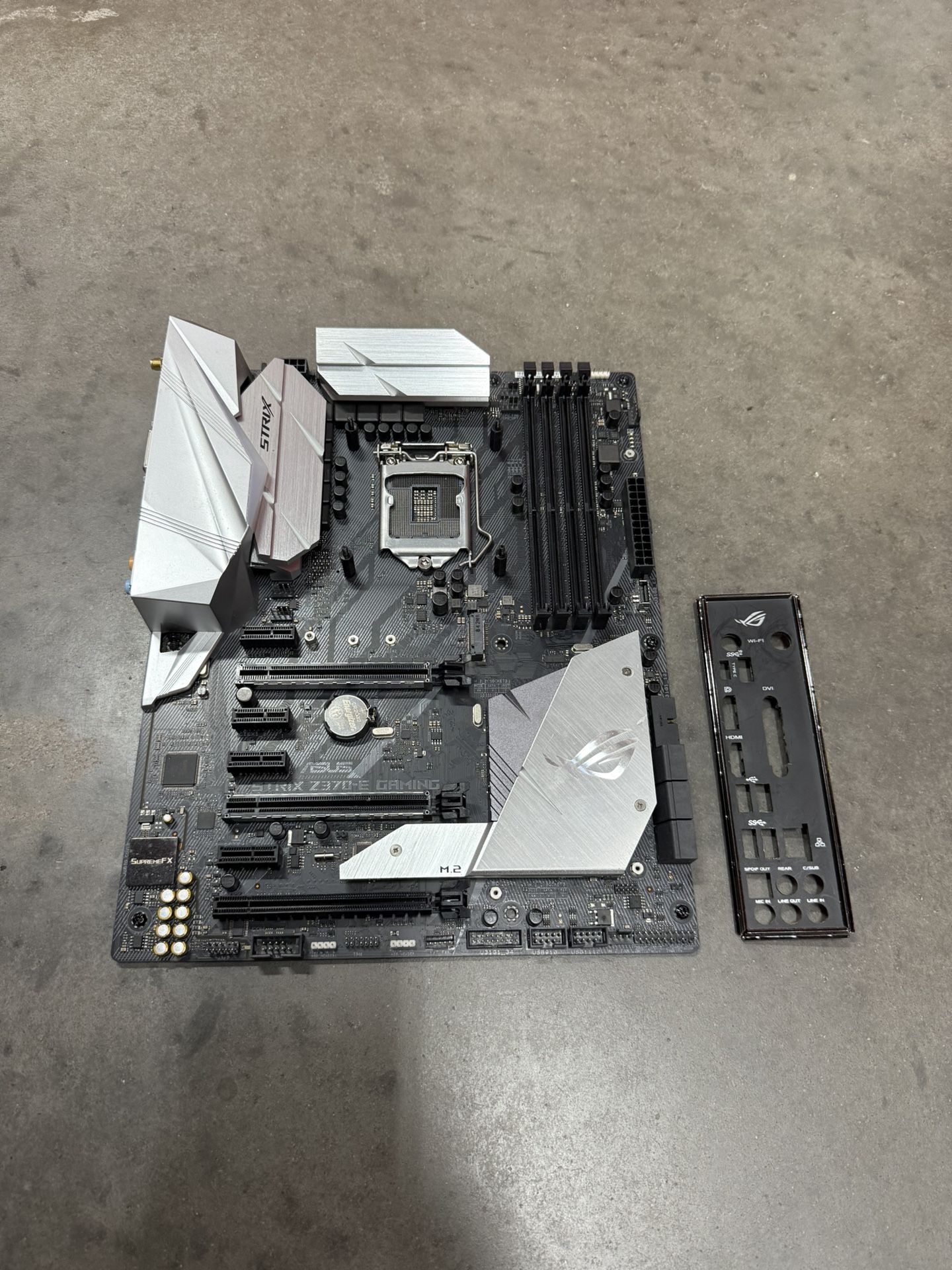 Asus STRIX Z370-E Gaming Motherboard