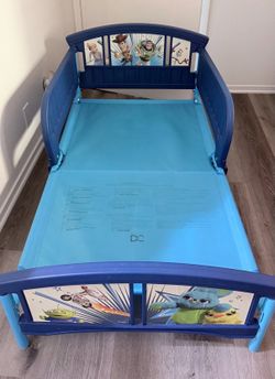 Toddler bed with mattress