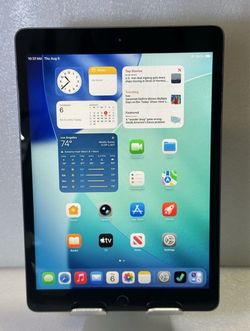 Apple iPad (8th Generation) 64GB, Wi-Fi, 9.7in - Space Gray