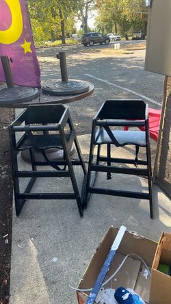 Two kids high chairs