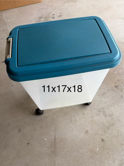 Airtight pet food container and storage plastic container