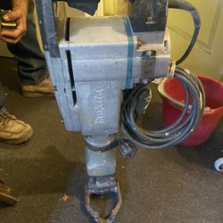 Makita  Jack Hammer Demolition Hammer