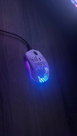 Steel Series Aerox 3 Wireless 2022 snow edition (missing dongle)