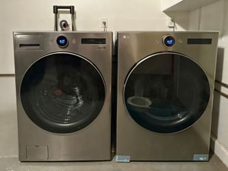 LG Front Load Smart Washer & Dryer Set (Graphite Steel) + 5-Year Geek Squad Warranty