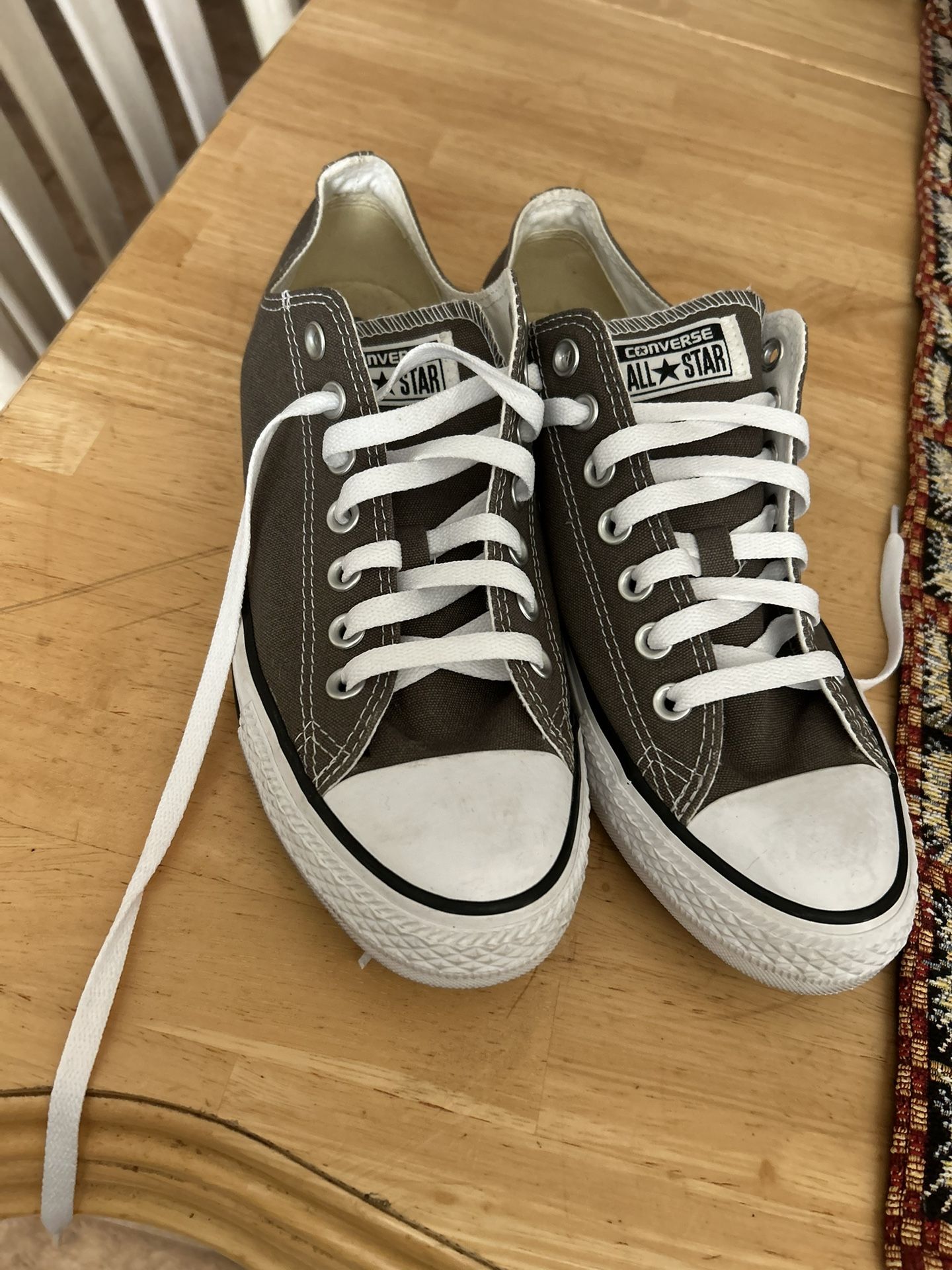 Men’s Grey Low Converse Size 8.5