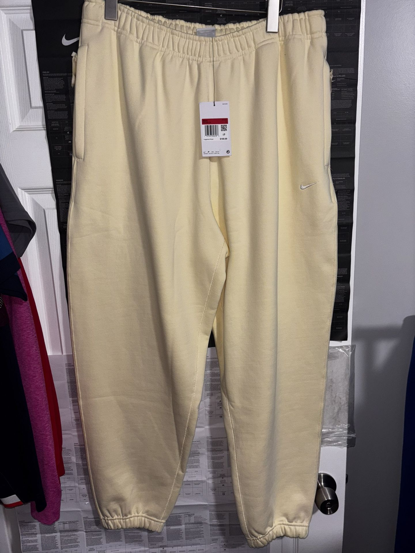 NWT NikeLab Men’s Large Solo Swoosh Men's Fleece Pants Yellow/White NEW