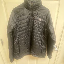 Woman’s The North Face Jacket                       9