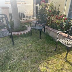 Metal Lawn Chairs