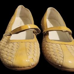 Cole Haan Women's Beige Mary Jane Shoes With Hook & Loop Closure, Size 10B