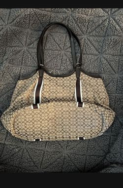 Crossbody Bag for Sale in White Oak, MD - OfferUp