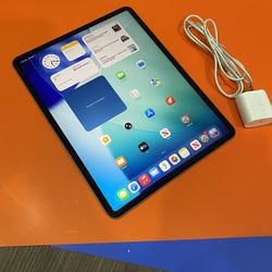 Apple iPad Pro 12.9-inch (3rd Generation) – 256GB – Excellent Condition