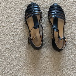 Womens Shoes