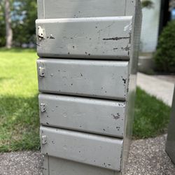 Equipto Industrial Metal Drawer Cabinet 
