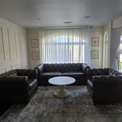 Pottery Barn Couch/Chairs set