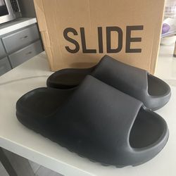 Faux New Adidas Slides In Black Men’s Sz 13 Will Fit 12/13 Sizes 