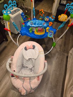 Baby girl bouncer, baby jumper