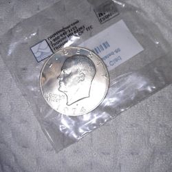 1974 s Eisenhower $1 Silver Clad 
