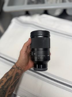 Sigma 35mm f/1.2 DG Sony Lens
